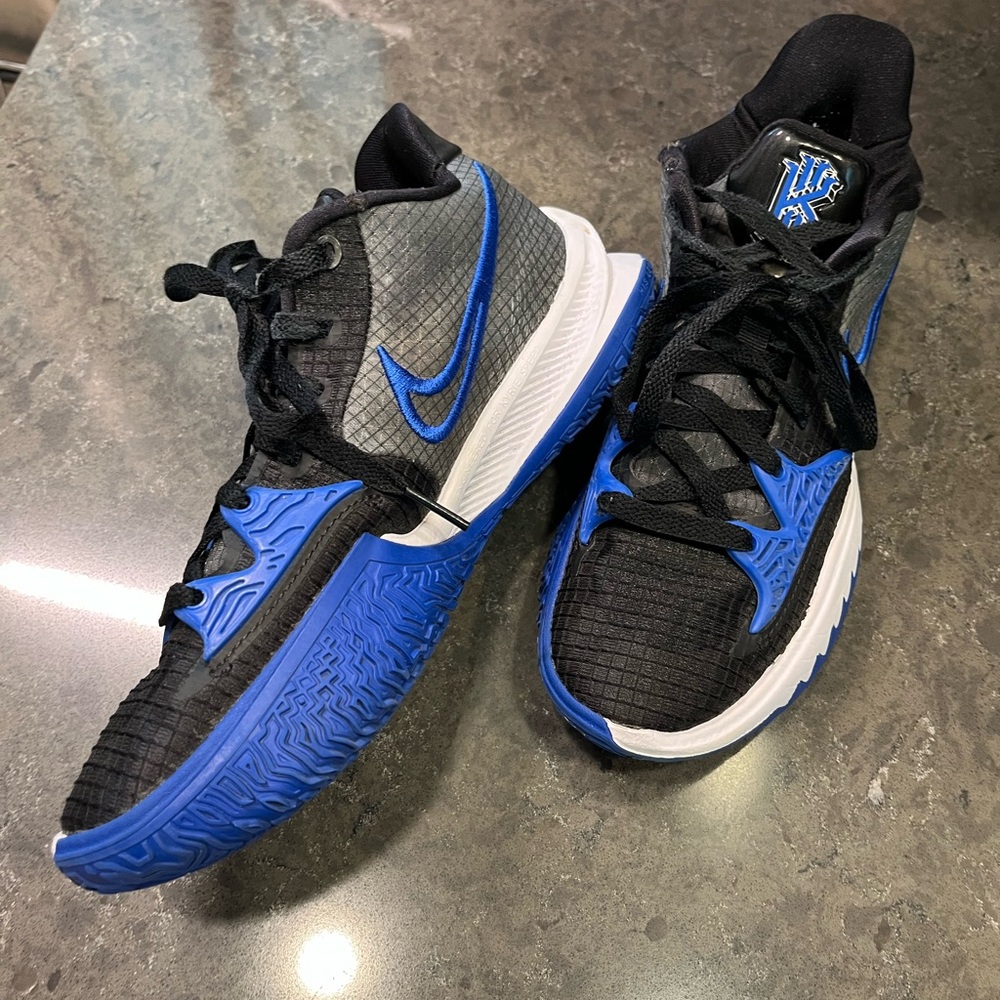 Nike Kyrie 4 Low Black Royal Blue Big Boy/Girl size 6. Great condition!